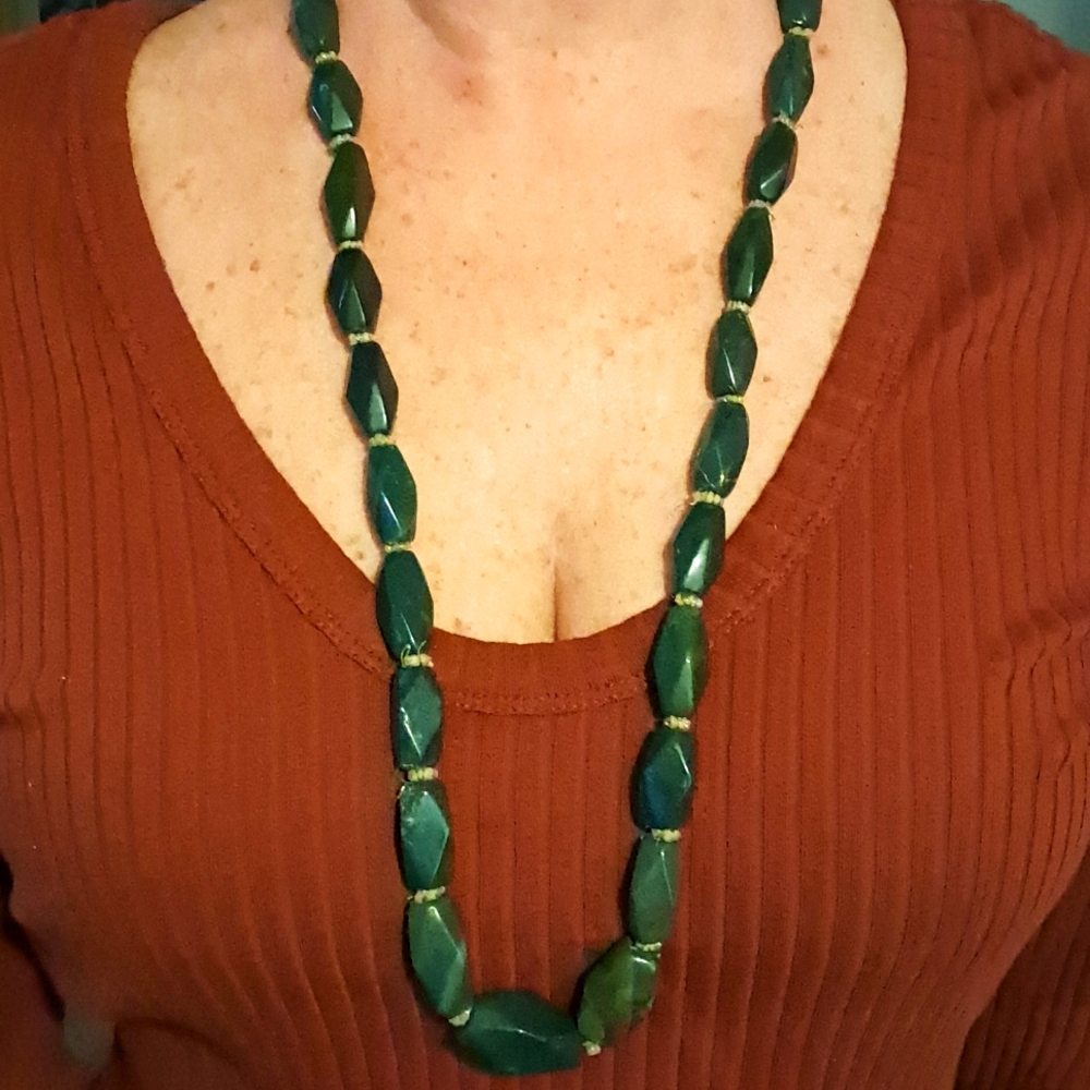 VTG 31" Natural Bloodstone Necklace